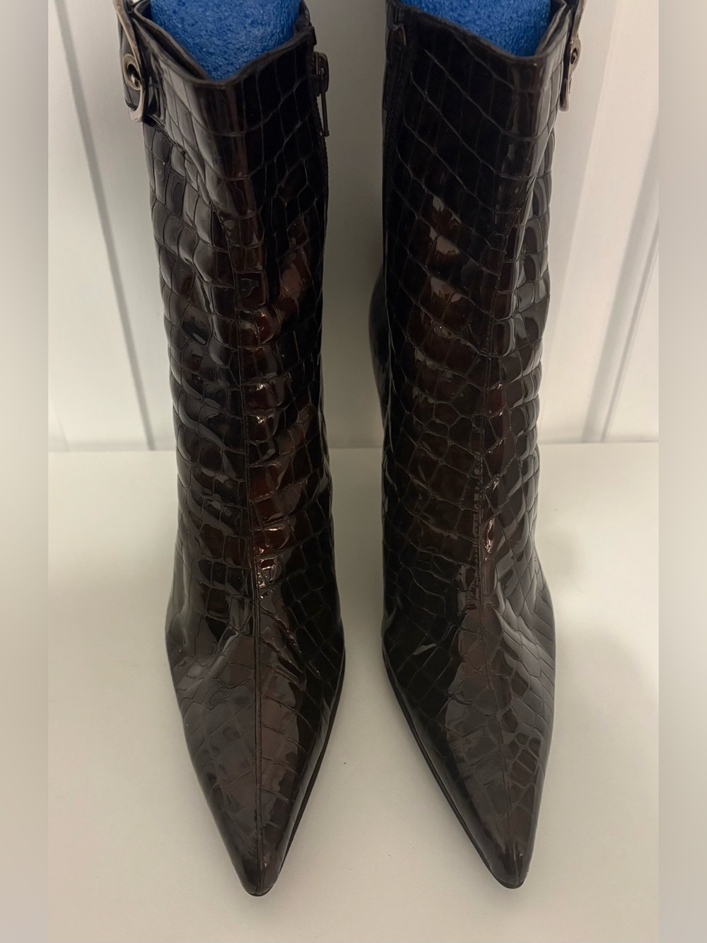 Authentic STUART WEITZMAN "Buckleboot”VINTAGE Y2K GRAIL, NEVER WORN, RARE Sz 11